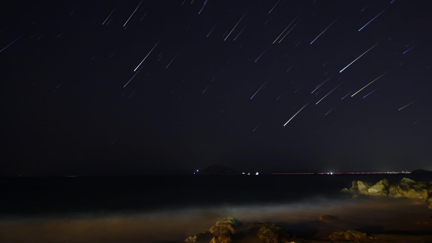 Sydney will be getting a twin meteor shower,